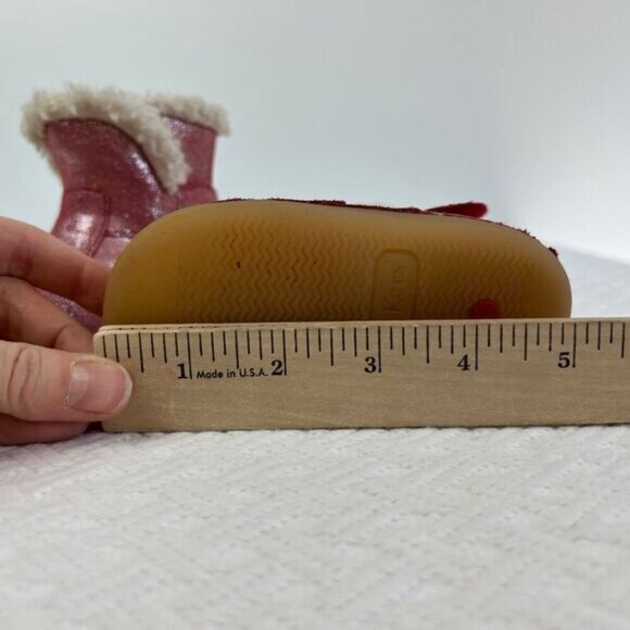 Kickers Baby Size 18mo months  Little Red Glitter Booties Boots Faux Fur Trim 18 - Picture 11 of 12